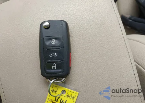 2015 Volkswagen Tiguan S z USA, uszkodzony, nr VIN WVGBV7AX9FW520830